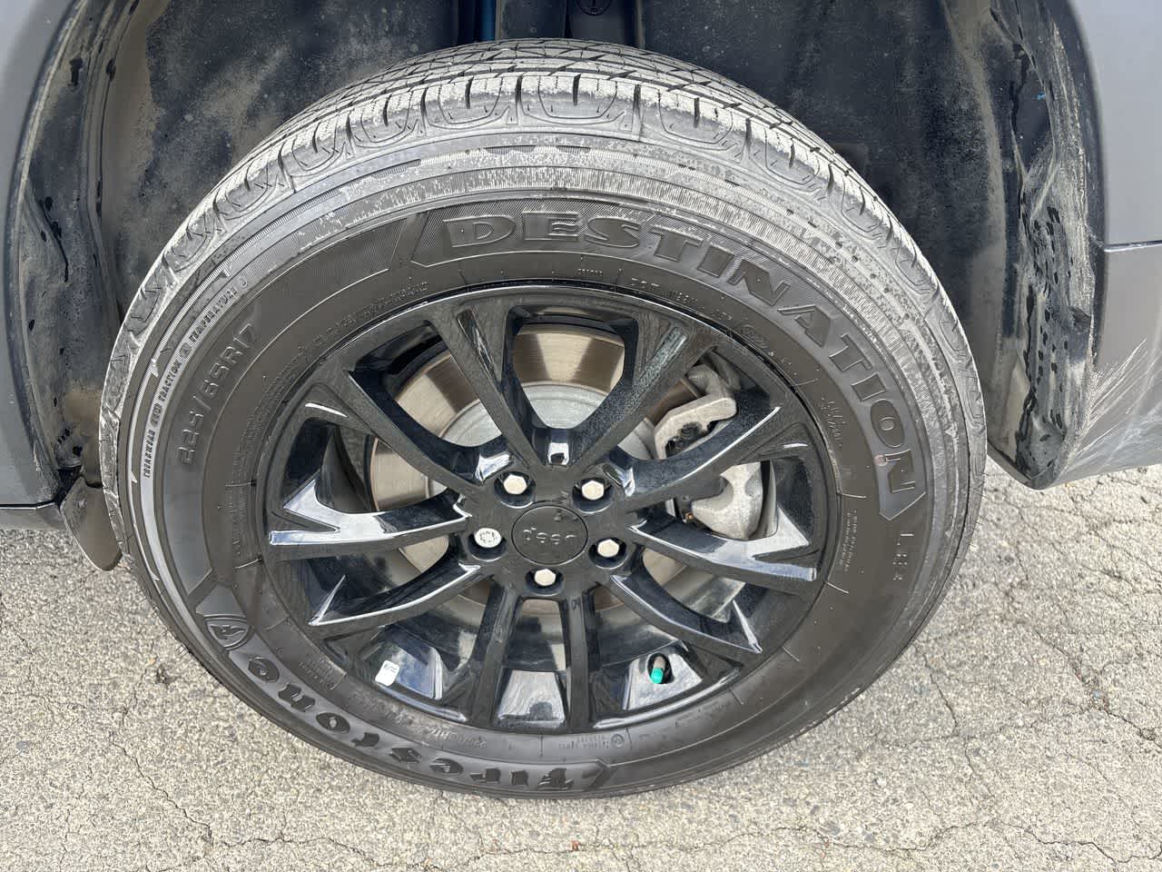 Thumbnail: 2023 Jeep Cherokee - 21