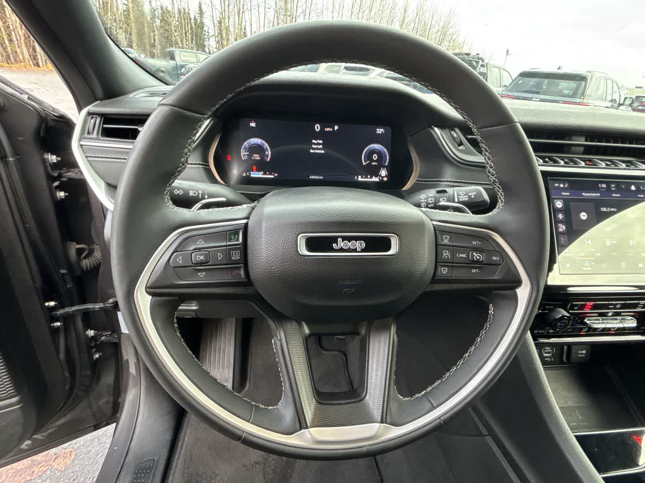 Thumbnail: 2024 Jeep Grand Cherokee L - 24