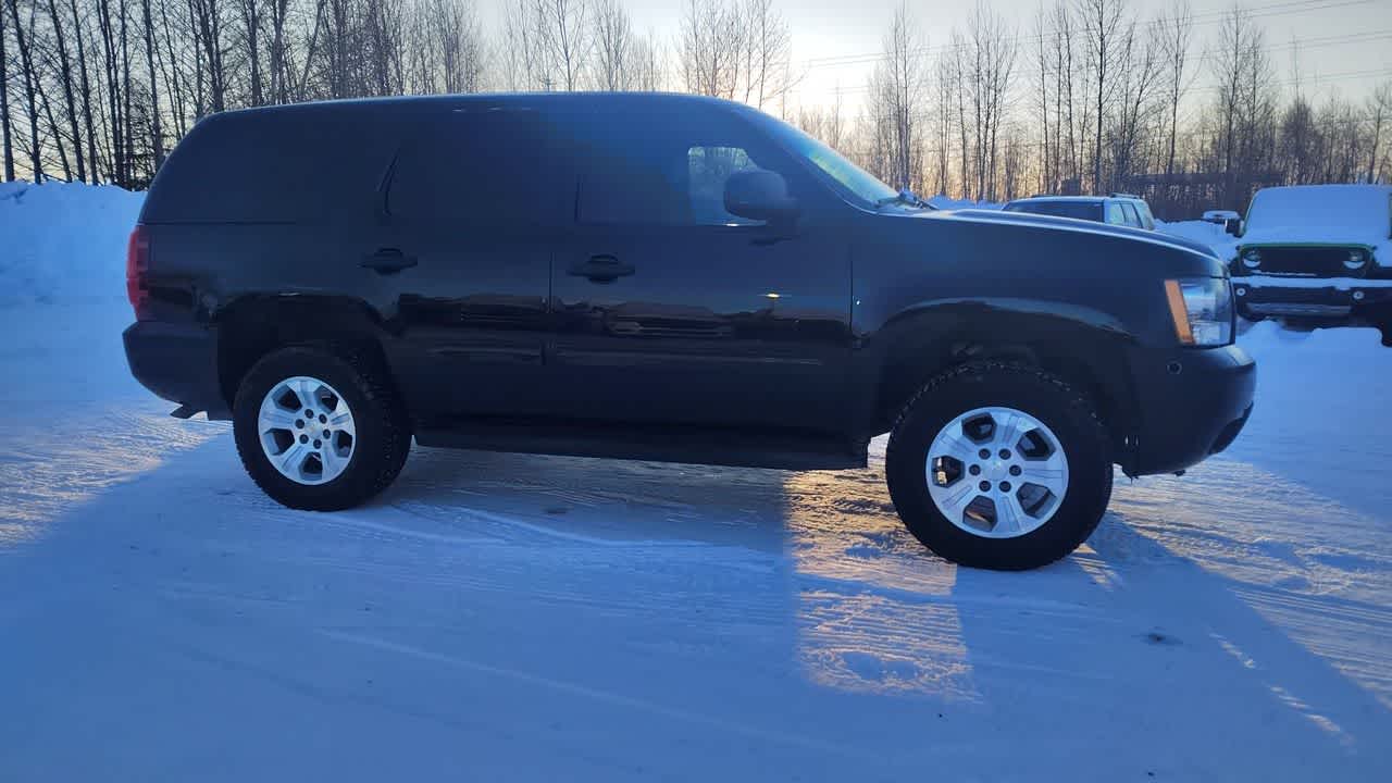 Thumbnail: 2014 Chevrolet Tahoe - 16