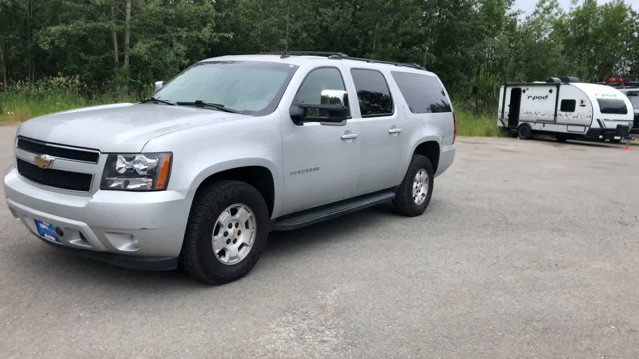 Thumbnail: 2010 Chevrolet Suburban - 5