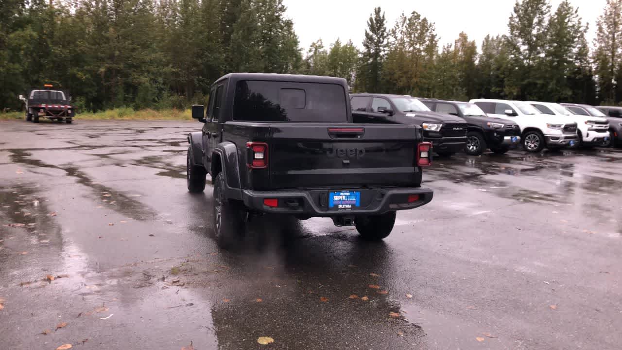 Thumbnail: 2025 Jeep Gladiator - 12