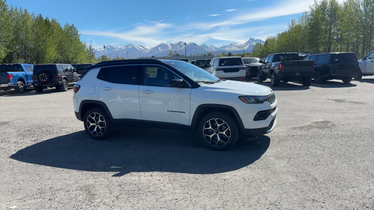 Thumbnail: 2026 Jeep Compass - 17