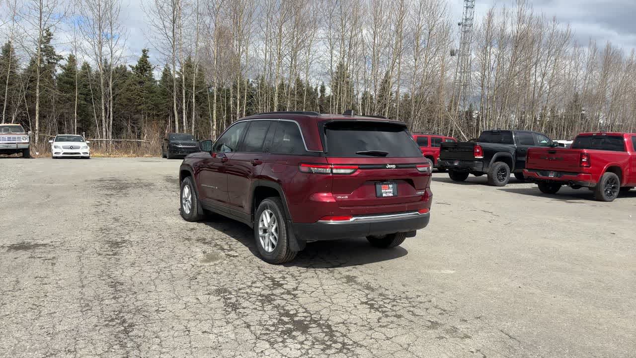 Thumbnail: 2026 Jeep Grand Cherokee - 11
