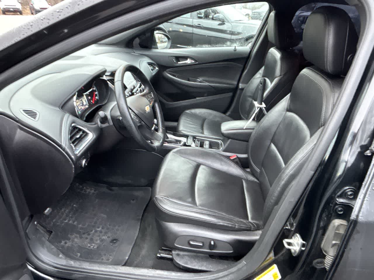 Thumbnail: 2016 Chevrolet Cruze - 22