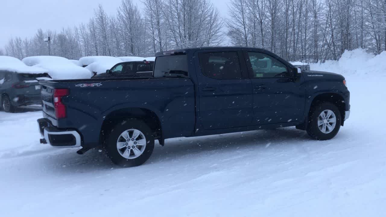 Thumbnail: 2022 Chevrolet Silverado 1500 - 15