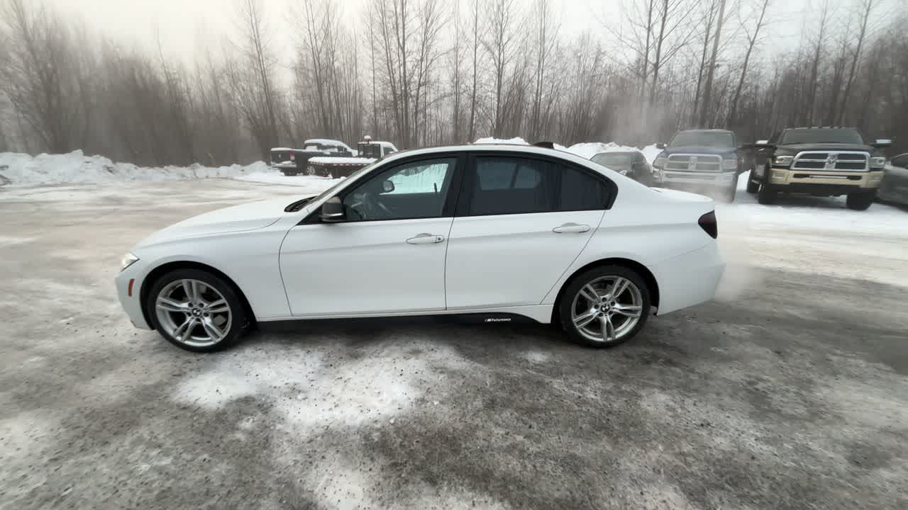 Thumbnail: 2013 BMW 3 Series - 8