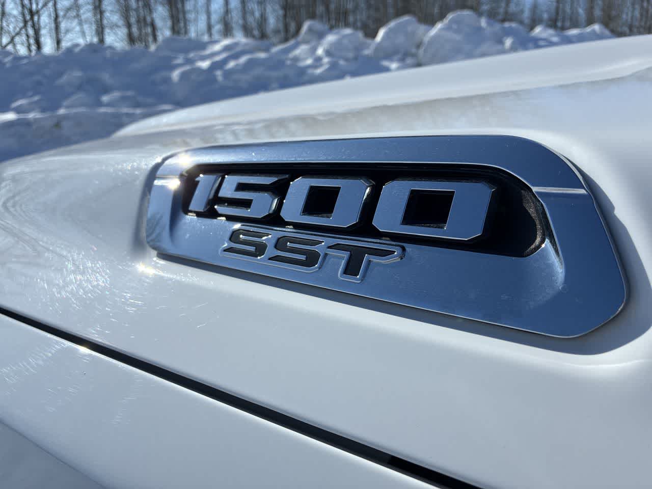 Thumbnail: 2025 RAM 1500 - 10
