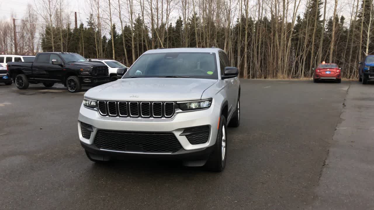 Thumbnail: 2025 Jeep Grand Cherokee - 4
