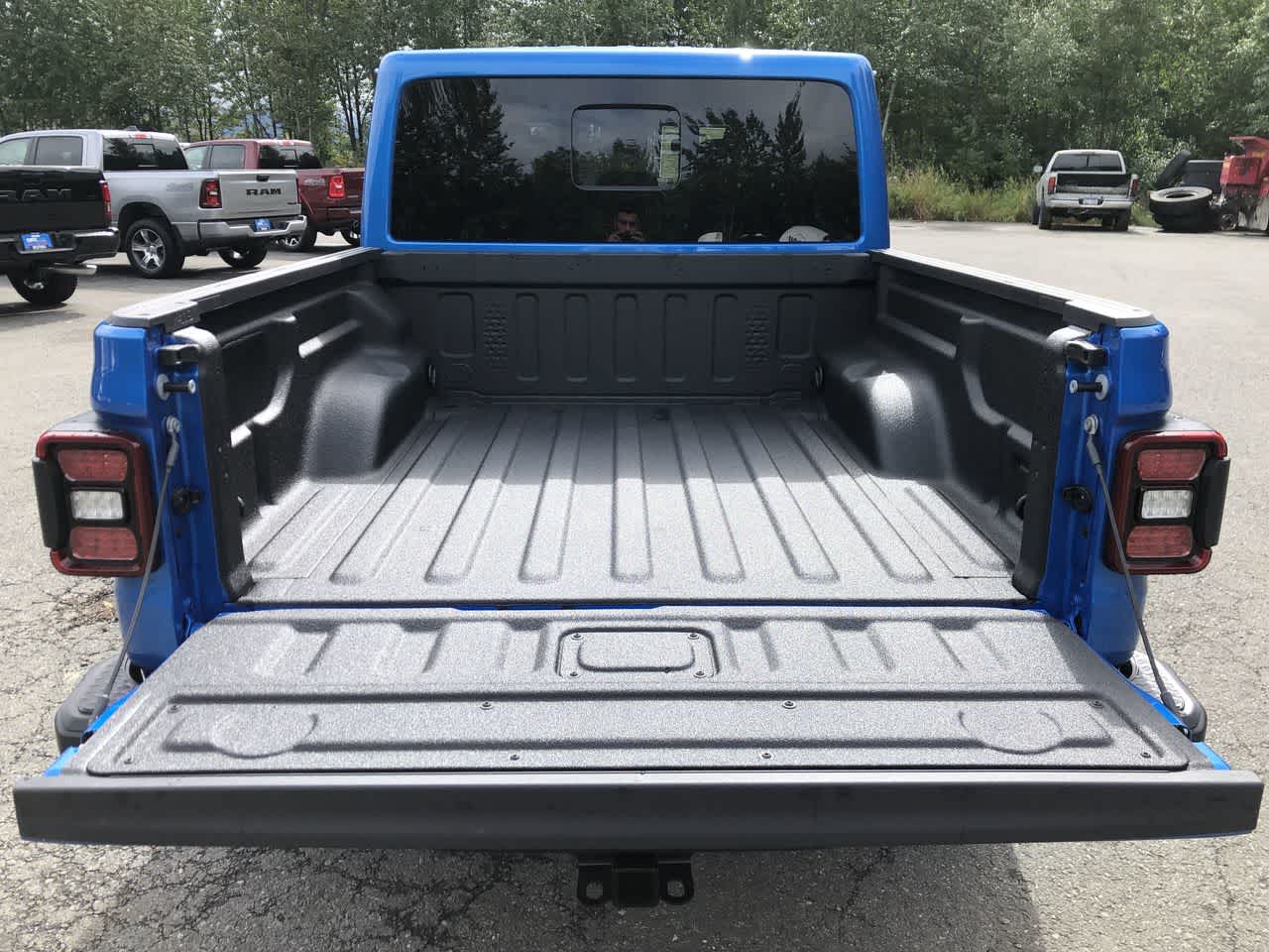 Thumbnail: 2025 Jeep Gladiator - 20