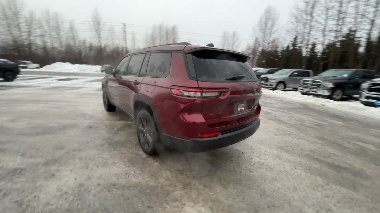 Thumbnail: 2025 Jeep Grand Cherokee - 11