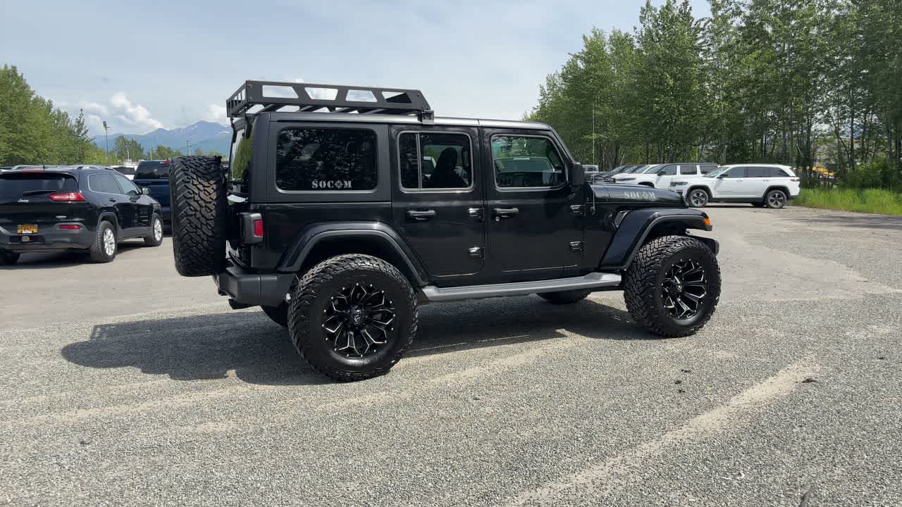Thumbnail: 2018 Jeep Wrangler - 15