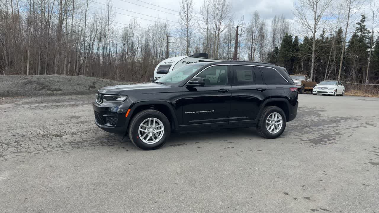 Thumbnail: 2026 Jeep Grand Cherokee - 7