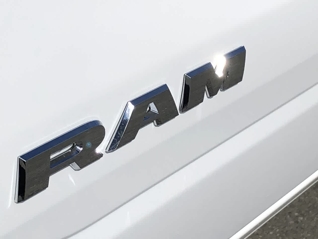 Thumbnail: 2025 RAM 1500 - 18