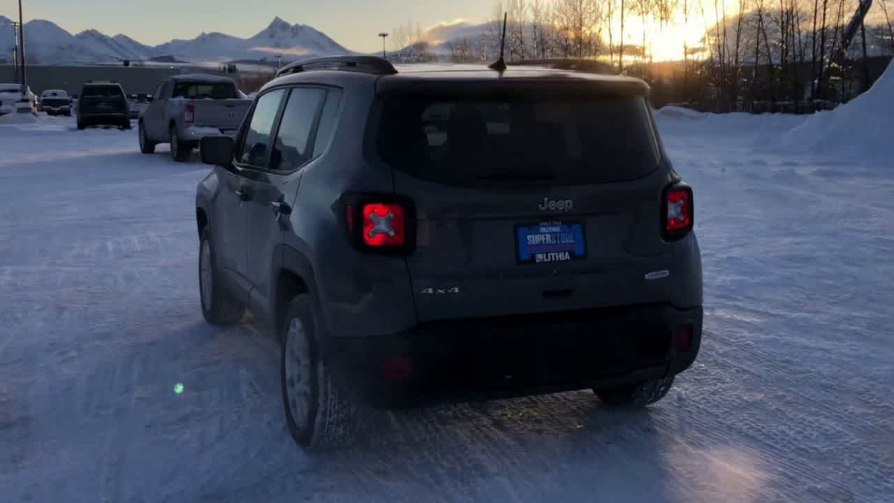 Thumbnail: 2020 Jeep Renegade - 12