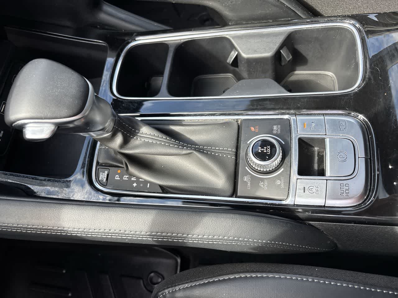 Thumbnail: 2023 Kia Telluride - 27