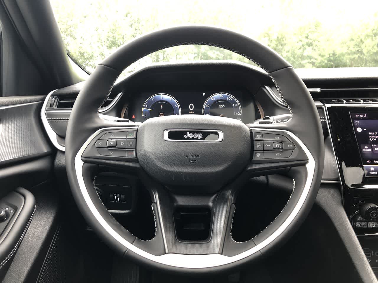 Thumbnail: 2025 Jeep Grand Cherokee - 25