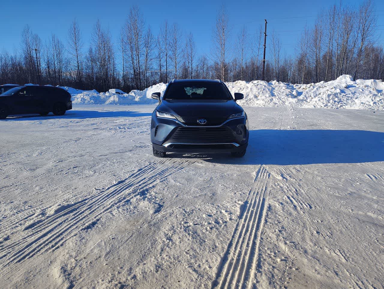 Thumbnail: 2022 Toyota Venza - 3