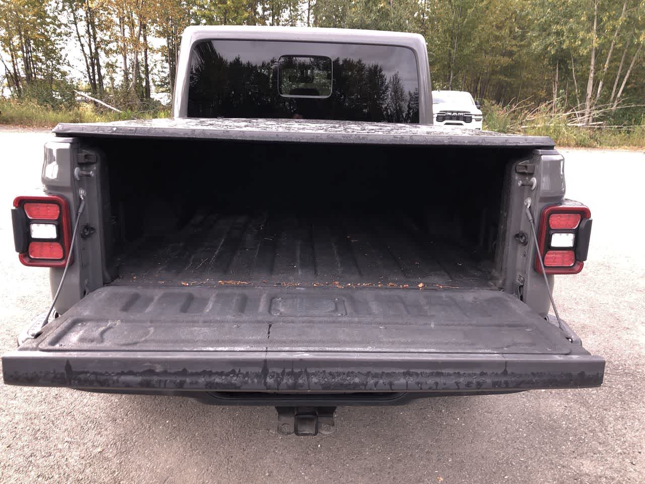 Thumbnail: 2020 Jeep Gladiator - 19