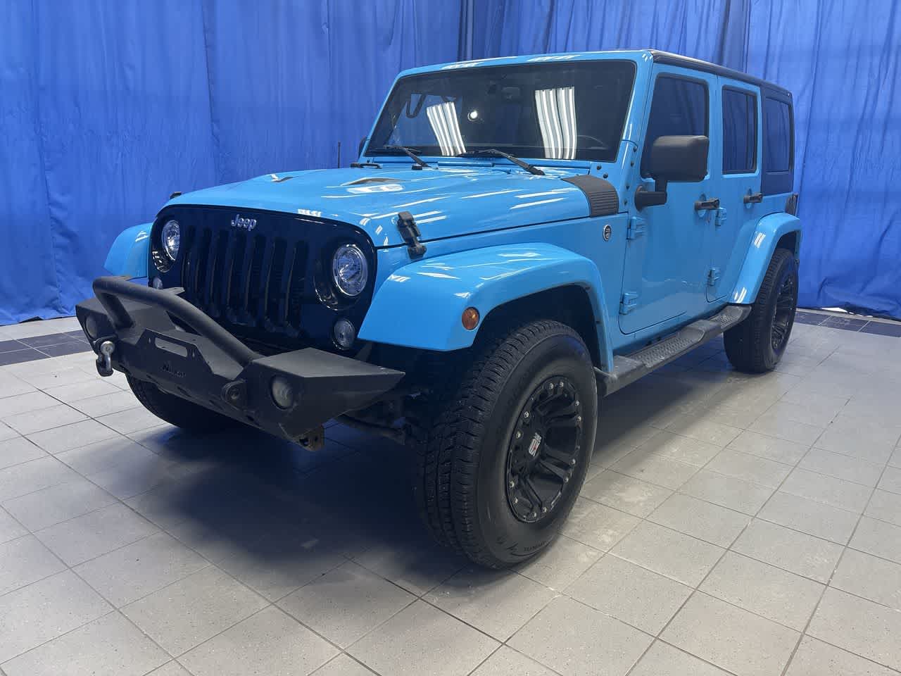 Thumbnail: 2017 Jeep Wrangler - 4