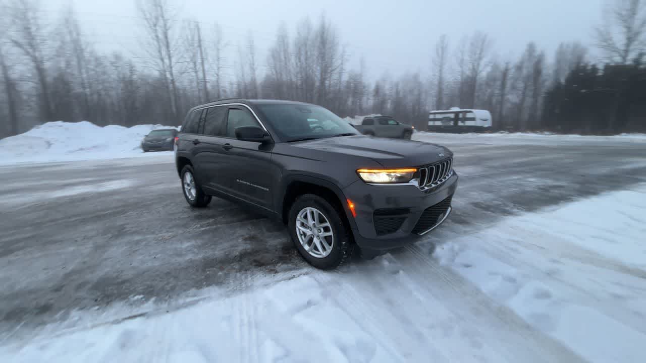 Thumbnail: 2024 Jeep Grand Cherokee - 2