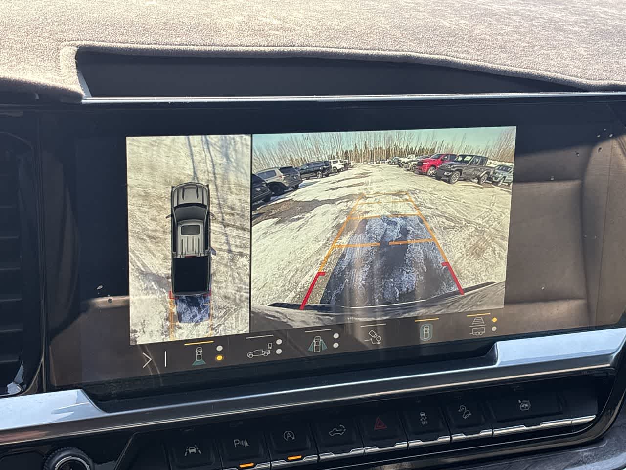 Thumbnail: 2023 Chevrolet Silverado 1500 - 20