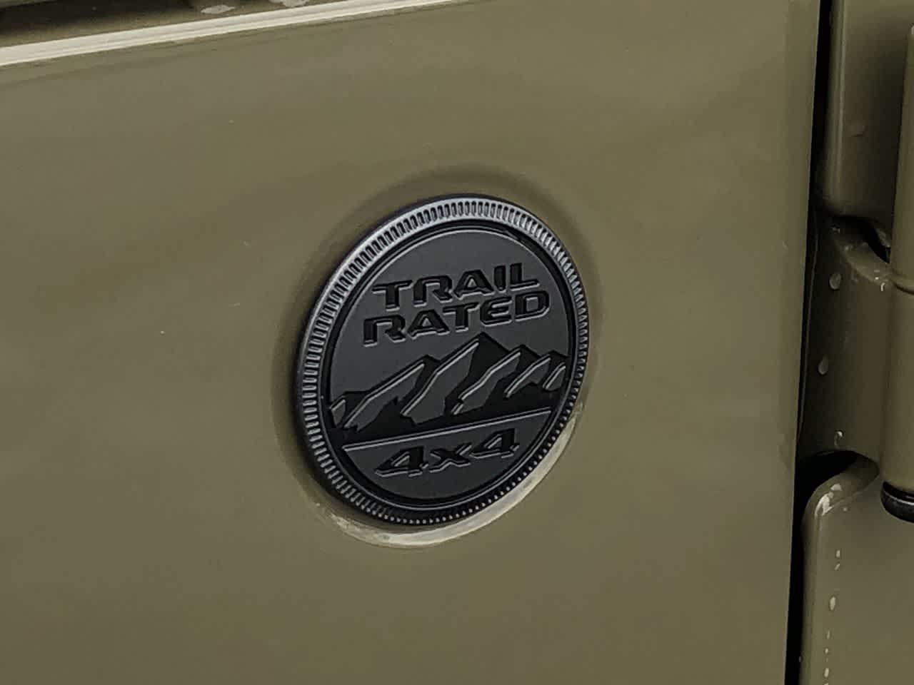 Thumbnail: 2025 Jeep Gladiator - 18