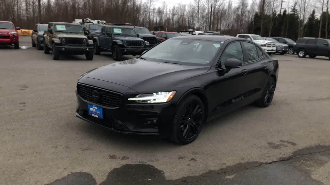 Thumbnail: 2024 Volvo S60 - 5