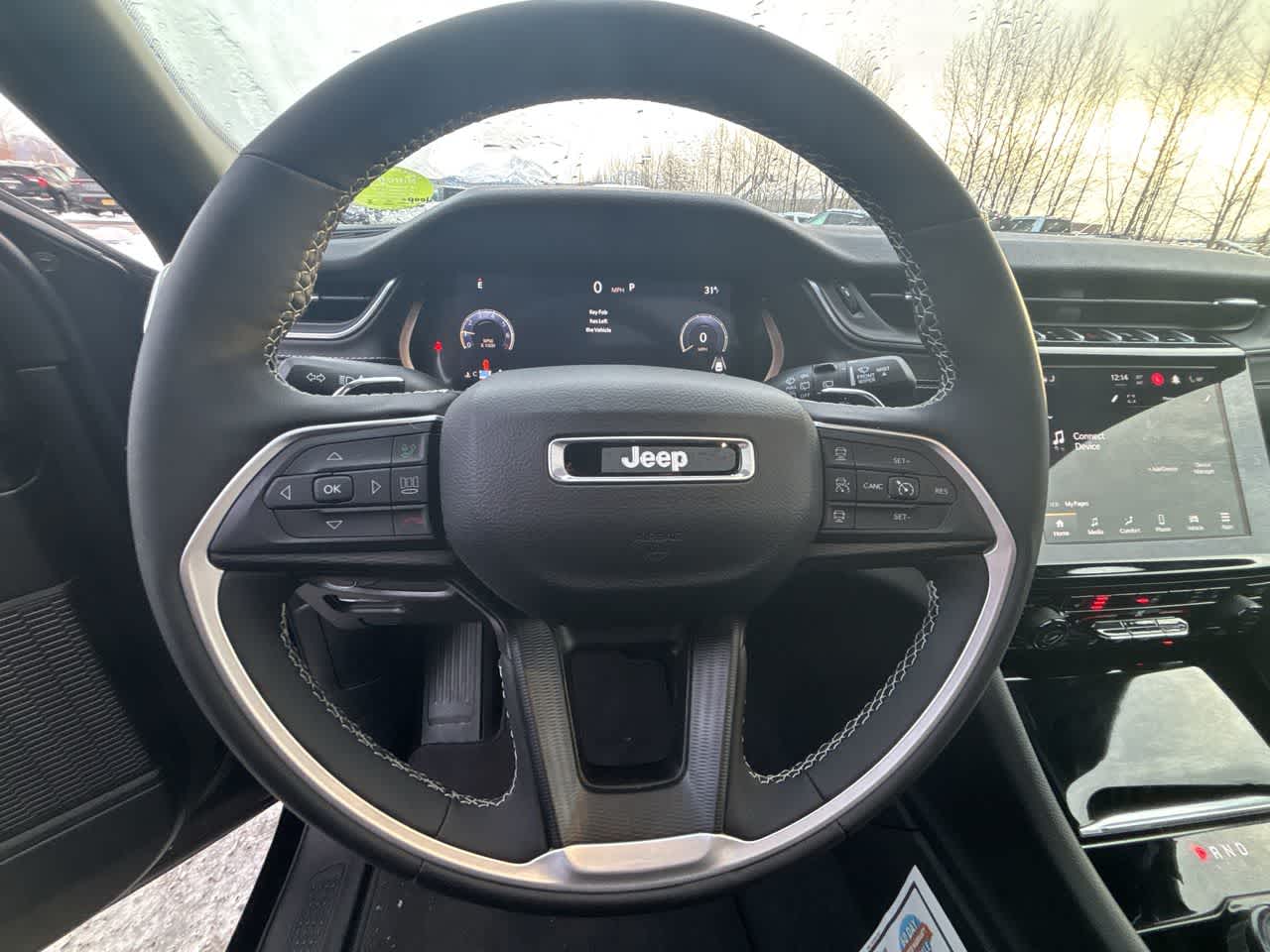 Thumbnail: 2024 Jeep Grand Cherokee - 25