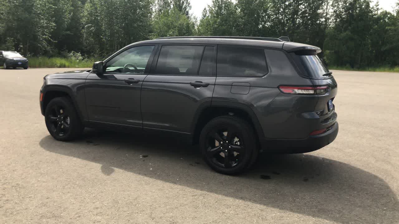 Thumbnail: 2025 Jeep Grand Cherokee - 9