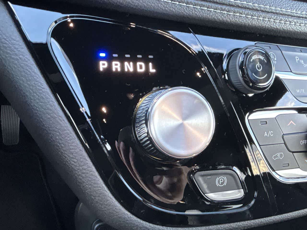 Thumbnail: 2026 Chrysler Pacifica - 27