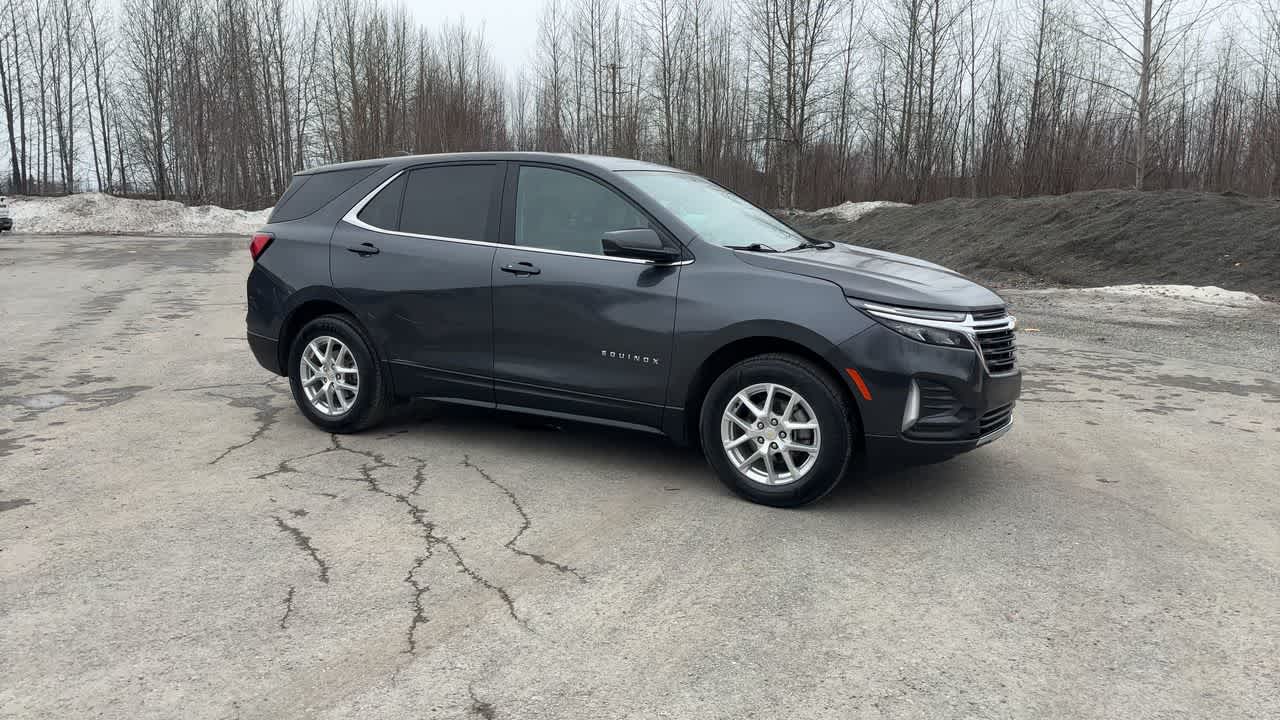 Thumbnail: 2022 Chevrolet Equinox - 17
