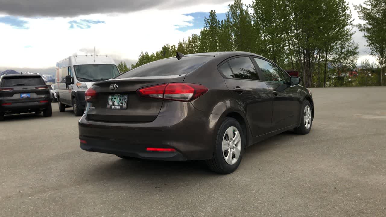 Thumbnail: 2018 Kia Forte - 13