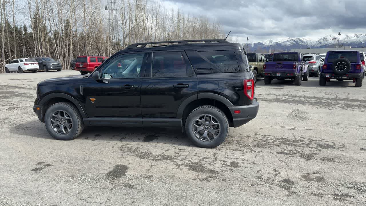Thumbnail: 2022 Ford Bronco Sport - 9
