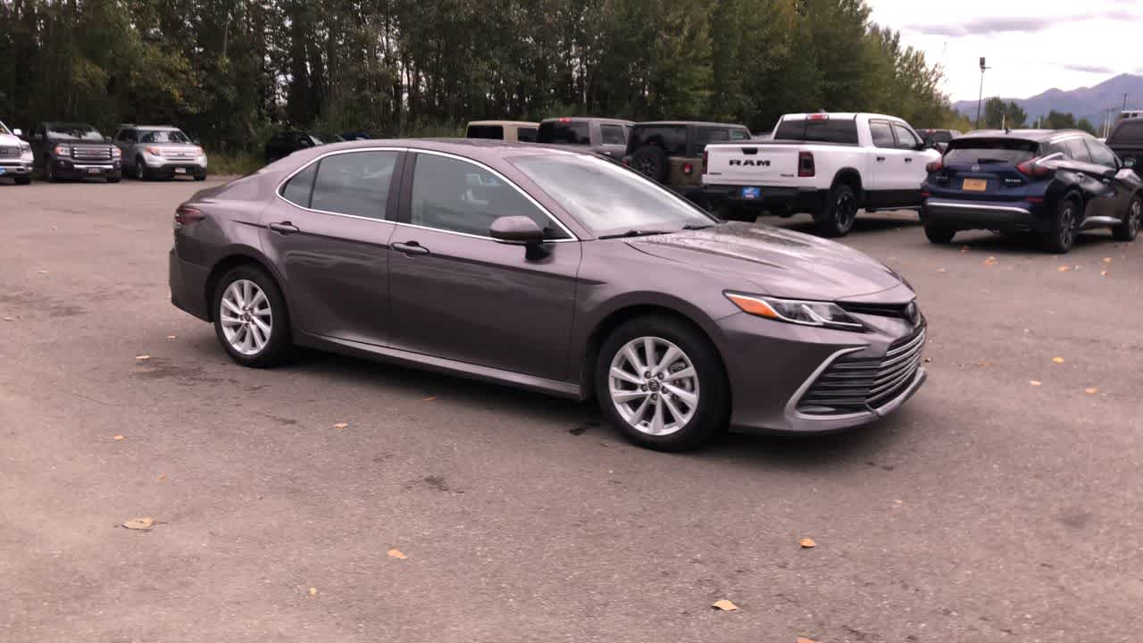 Thumbnail: 2024 Toyota Camry - 17