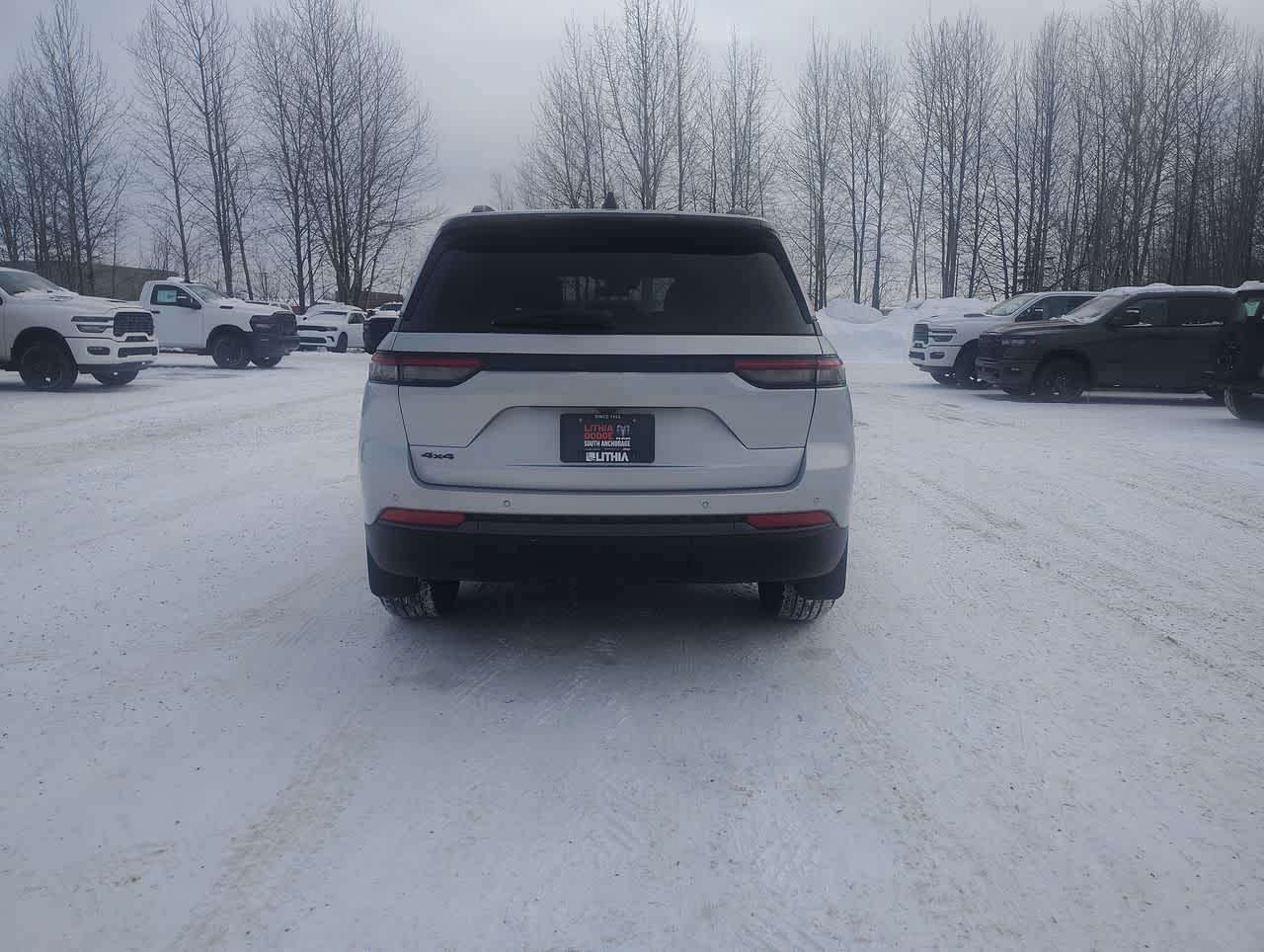 Thumbnail: 2026 Jeep Grand Cherokee - 7