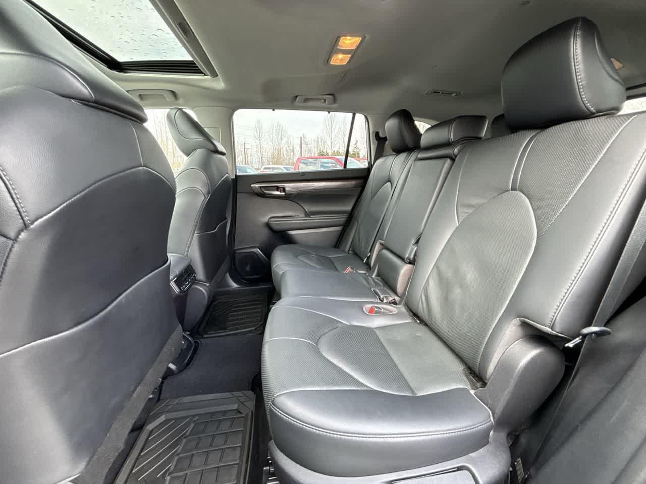 Thumbnail: 2021 Toyota Highlander - 13