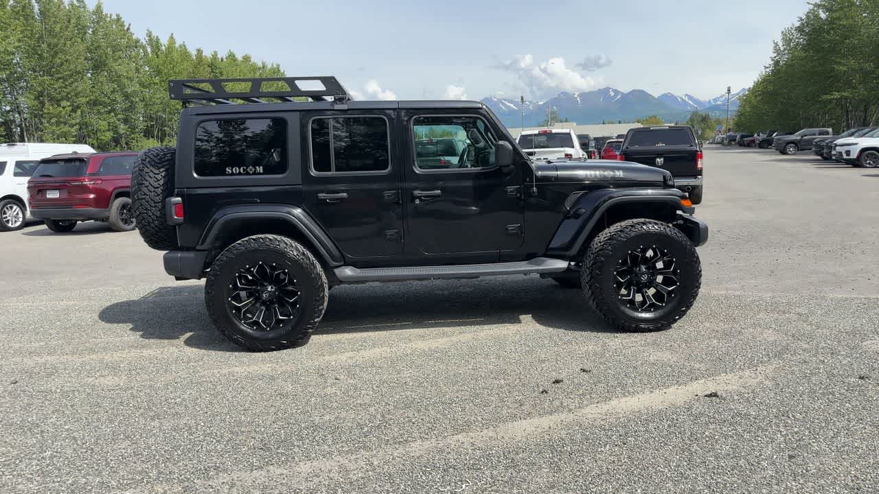 Thumbnail: 2018 Jeep Wrangler - 16