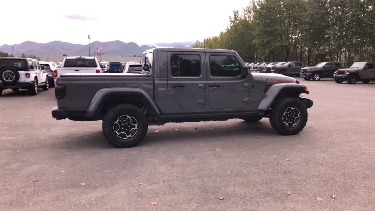 Thumbnail: 2020 Jeep Gladiator - 16