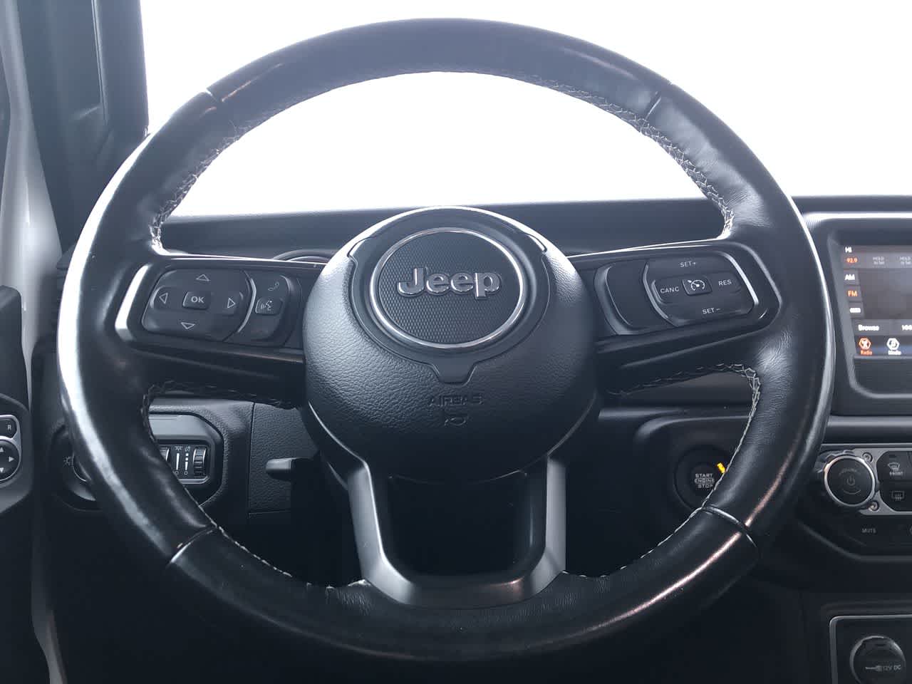 Thumbnail: 2021 Jeep Gladiator - 25