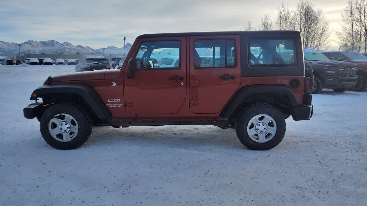 Thumbnail: 2014 Jeep Wrangler - 8