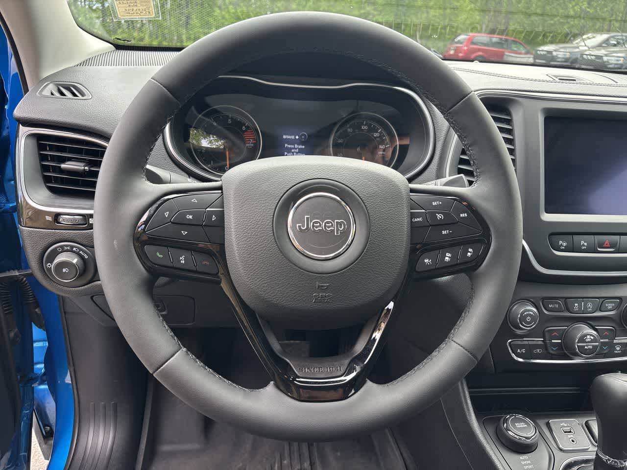 Thumbnail: 2023 Jeep Cherokee - 25