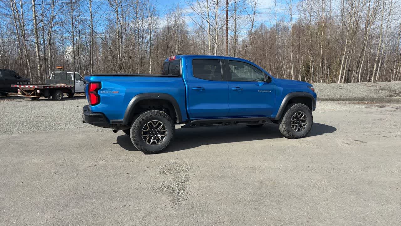 Thumbnail: 2024 Chevrolet Colorado - 15