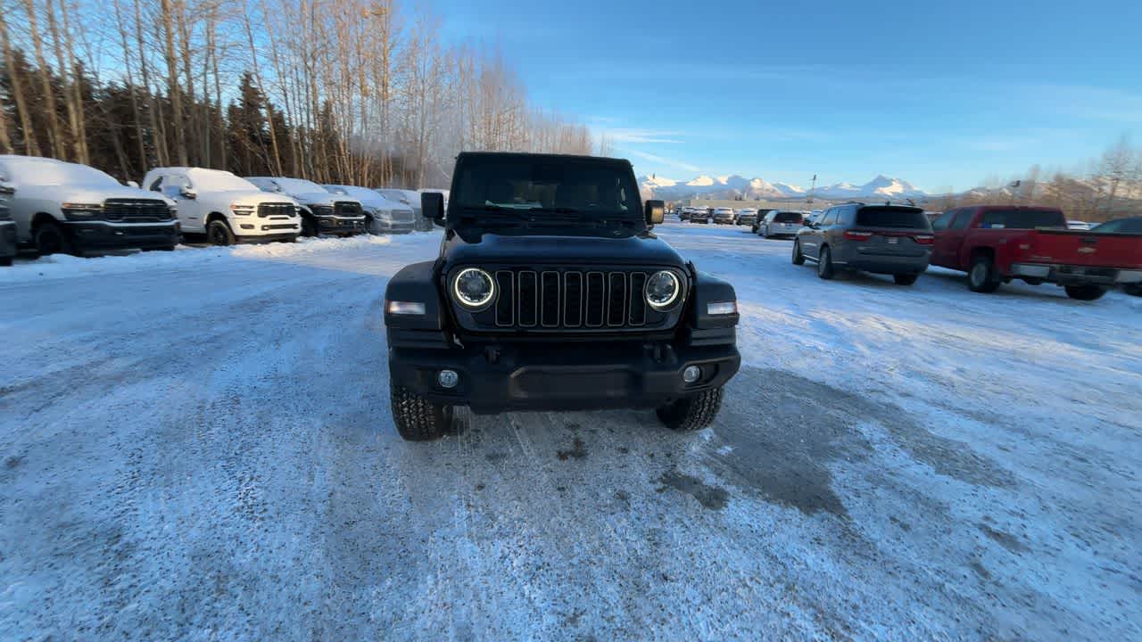 Thumbnail: 2026 Jeep Wrangler - 4