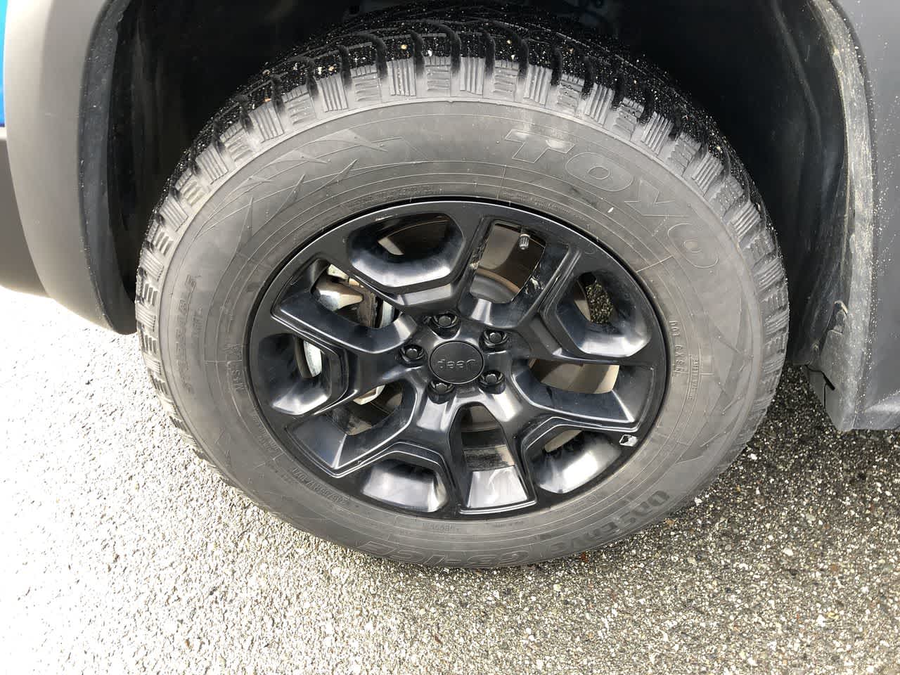 Thumbnail: 2021 Jeep Cherokee - 21