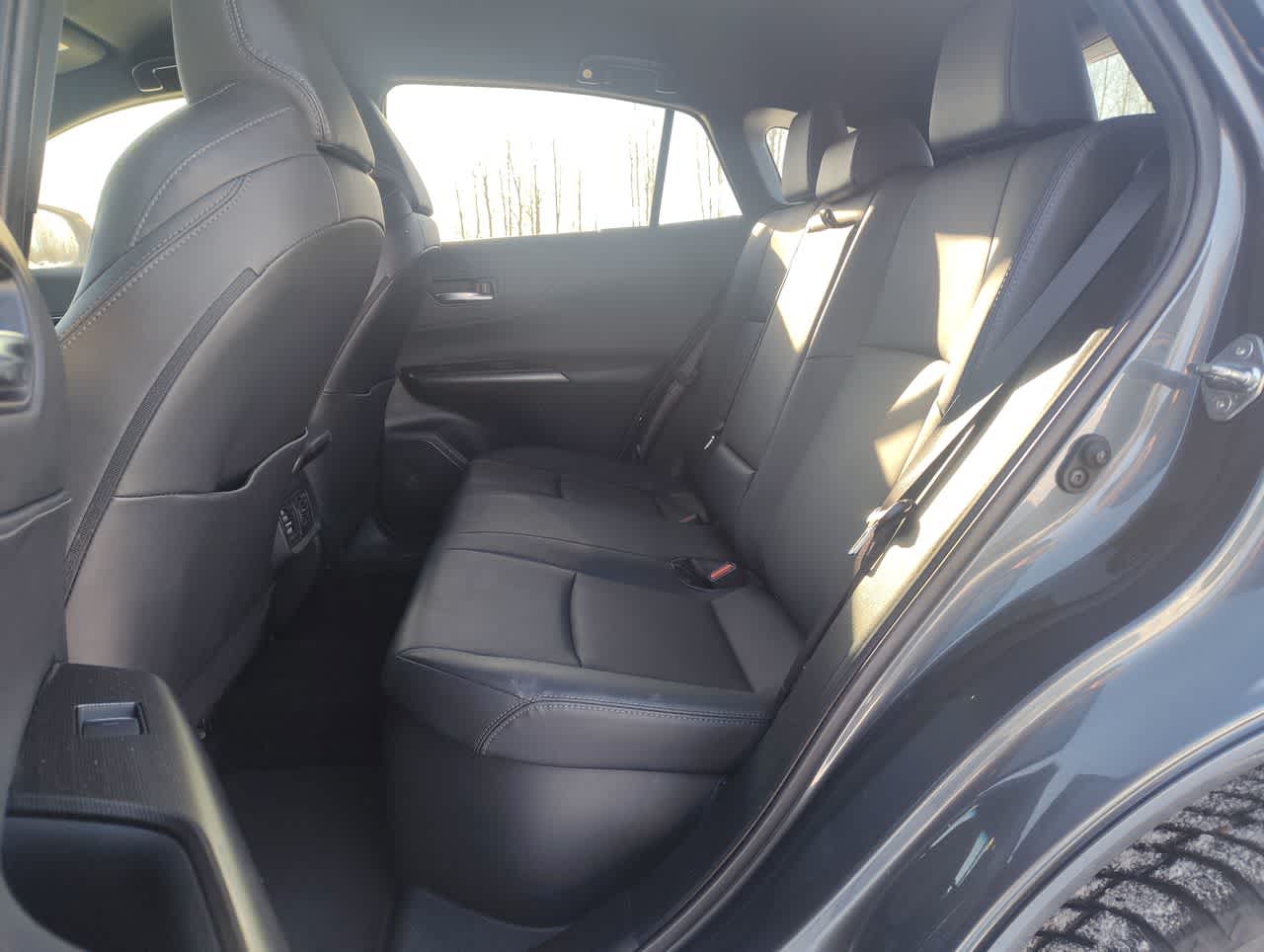 Thumbnail: 2022 Toyota Venza - 14