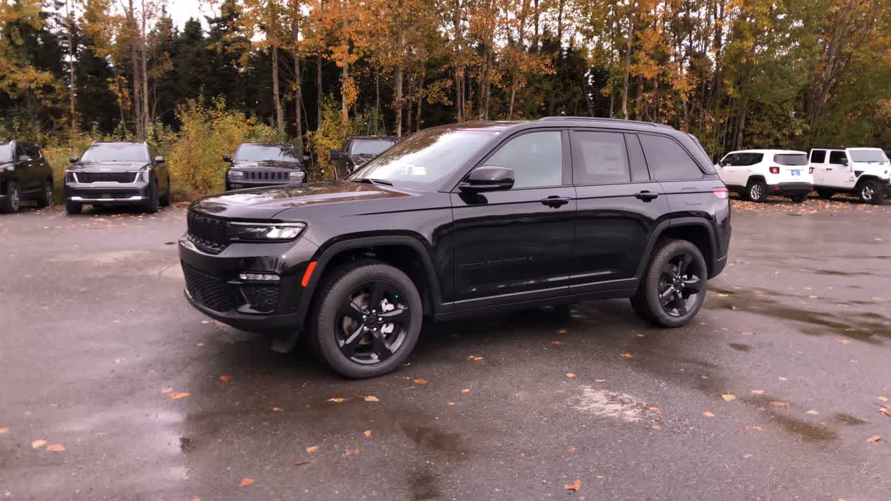 Thumbnail: 2025 Jeep Grand Cherokee - 7