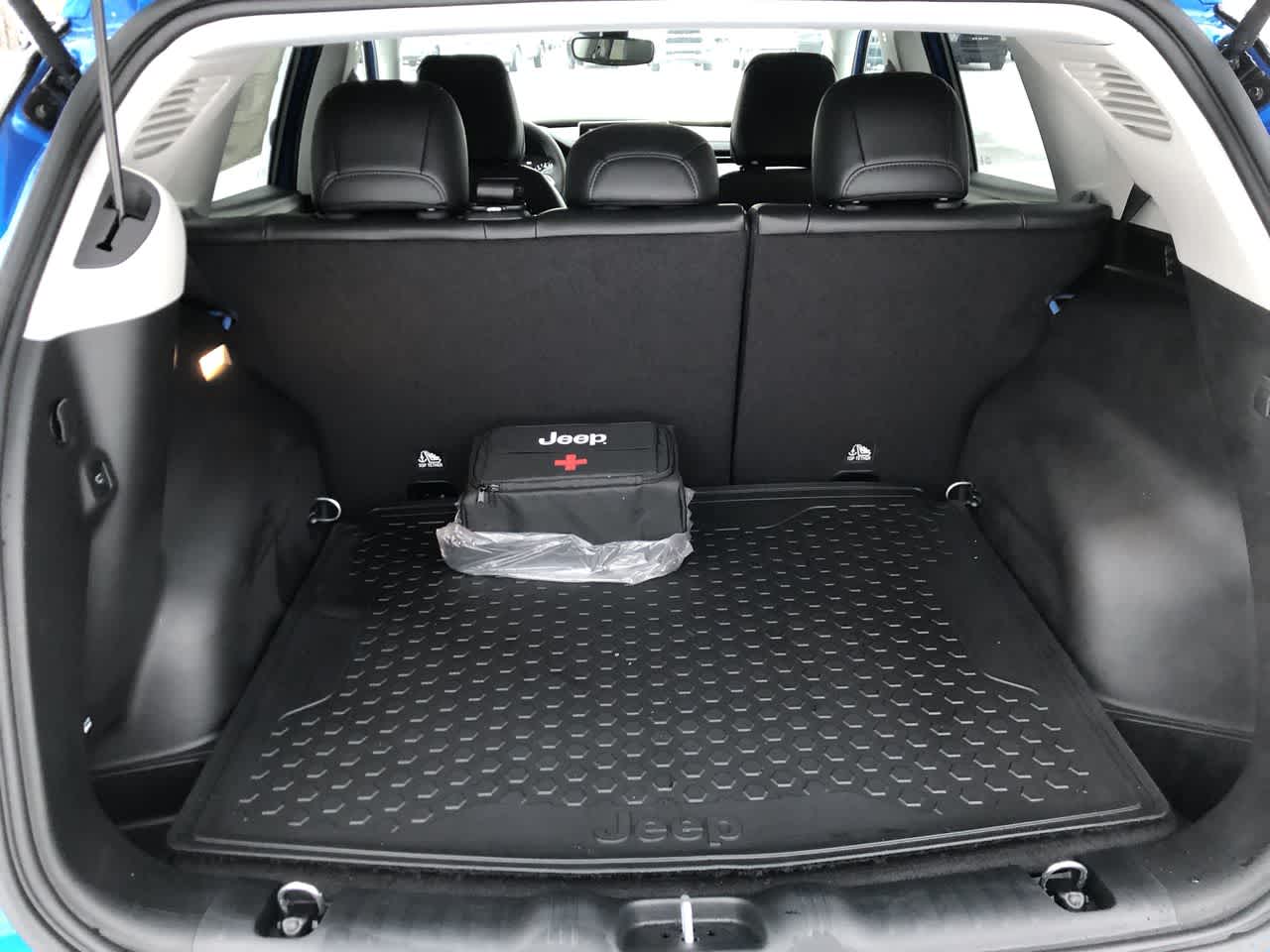 Thumbnail: 2022 Jeep Compass - 20