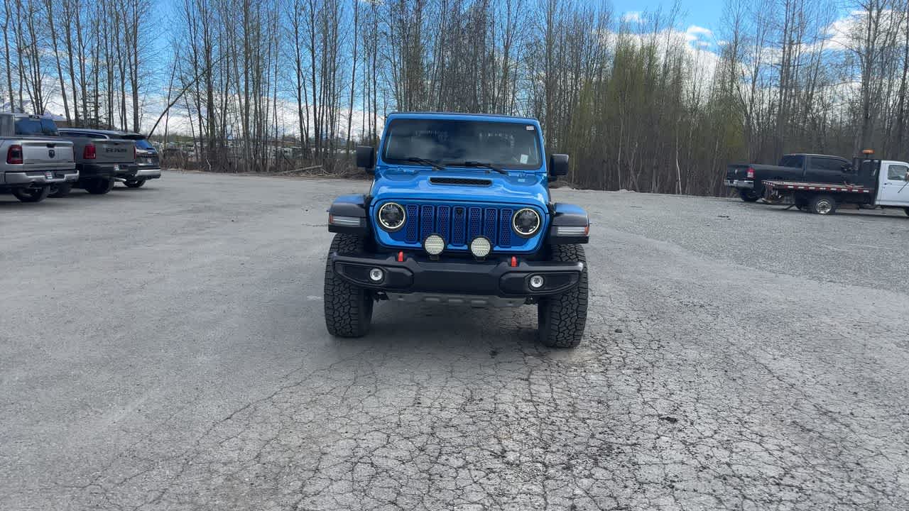 Thumbnail: 2024 Jeep Gladiator - 4
