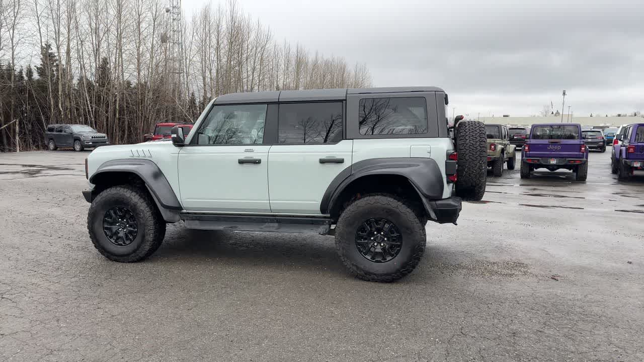 Thumbnail: 2023 Ford Bronco - 9