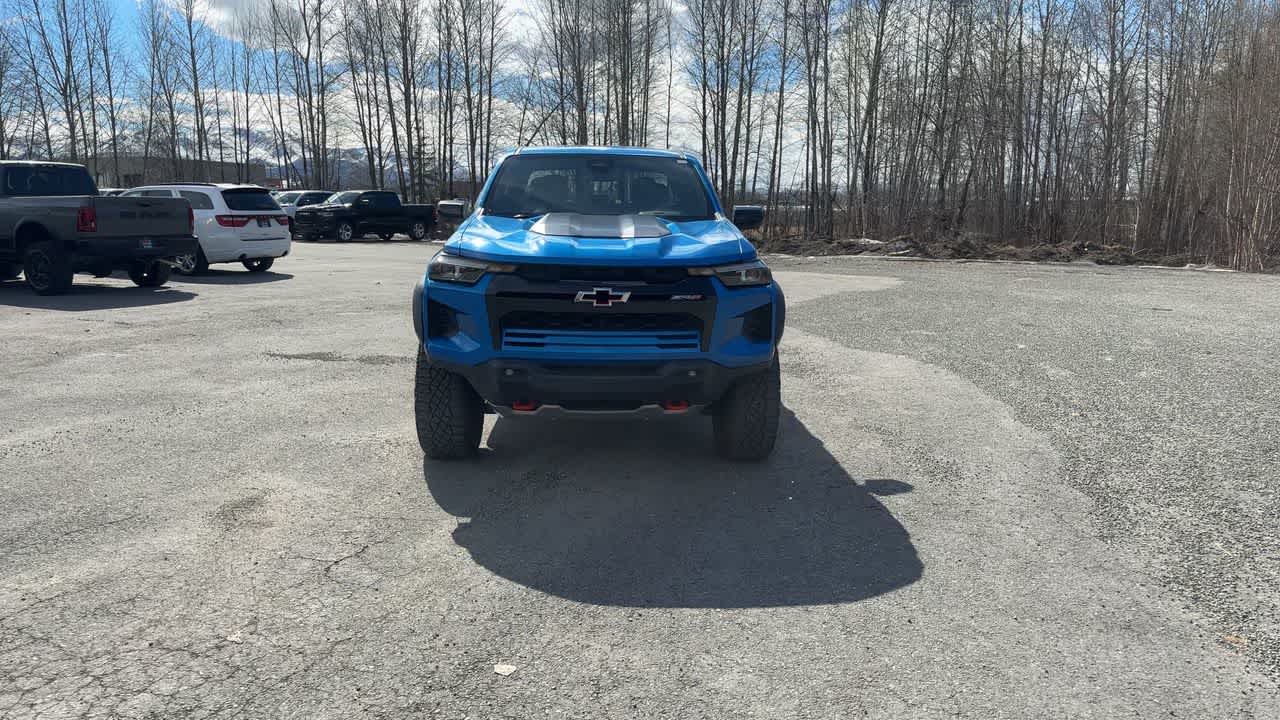 Thumbnail: 2024 Chevrolet Colorado - 4